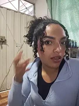 Bella_Goldenst from StripChat is Freechat