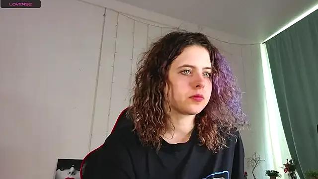 Bella_Robinson from StripChat is Freechat