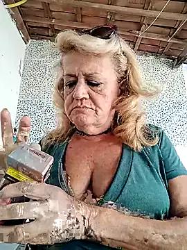 Belladama61 from StripChat