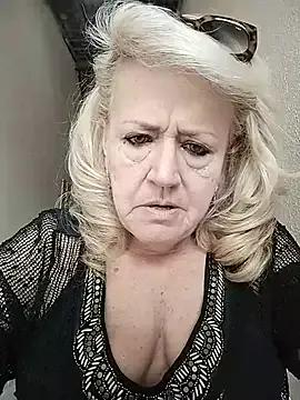 Belladama61 from StripChat