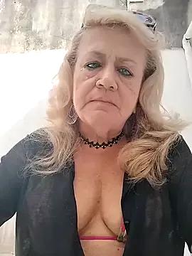 Belladama61 from StripChat