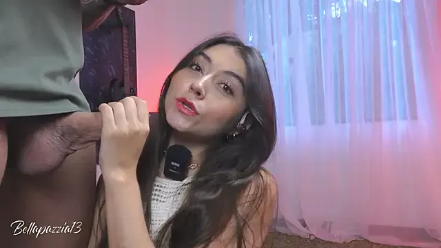 Freechat Bellapazzia on StripChat