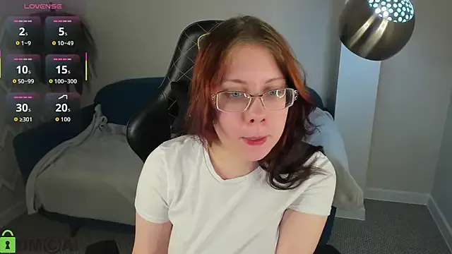 Freechat BellaWink on StripChat