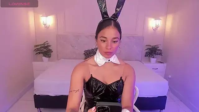 BiancaMoon8 from StripChat is Freechat