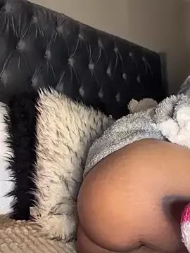 Big_Tinie from StripChat is Freechat