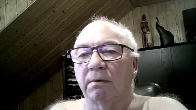 biggandybig from StripChat