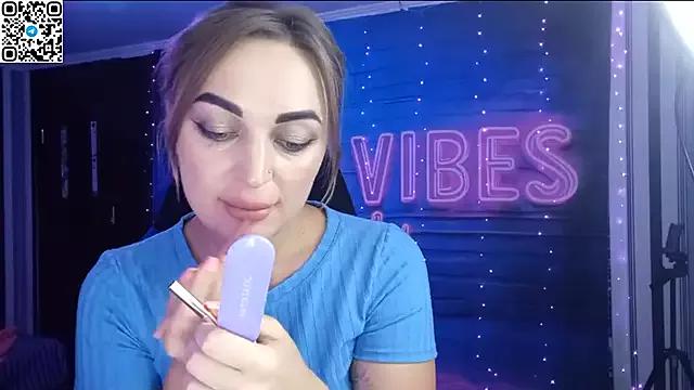 Blonde_Temptation from StripChat is Freechat