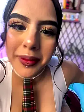 Freechat bonbom_ on StripChat