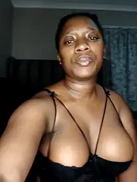 Bootylioustits from StripChat is Freechat