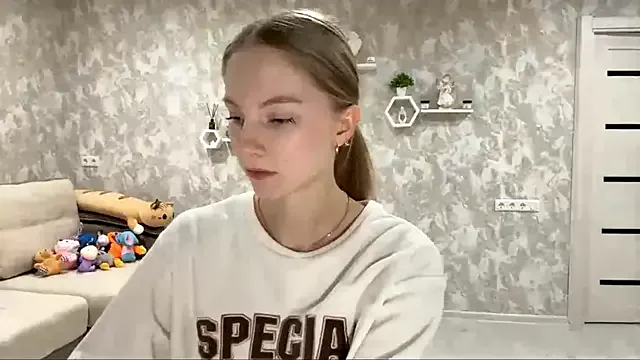 Freechat BrightAnnie on StripChat