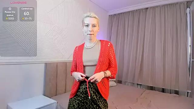 BrittHailey from StripChat is Freechat