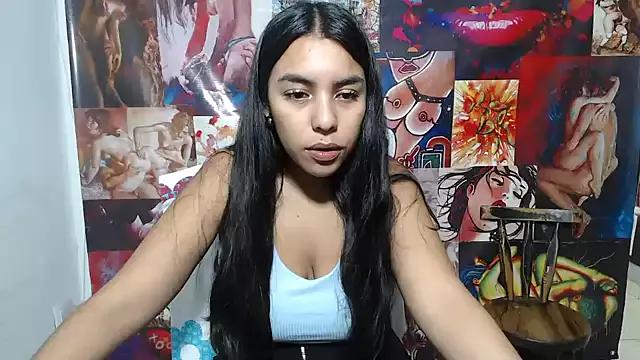 BrunetteAbby_ from StripChat is Freechat