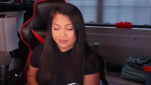 Freechat Bubbleliyah on StripChat