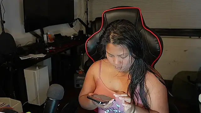 Freechat Bubbleliyah on StripChat