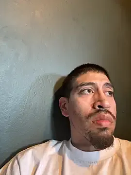 Freechat busnfatnutsLildee on StripChat