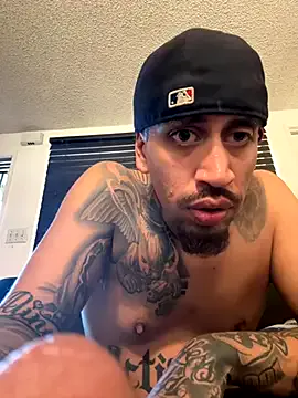 Freechat busnfatnutsLildee on StripChat