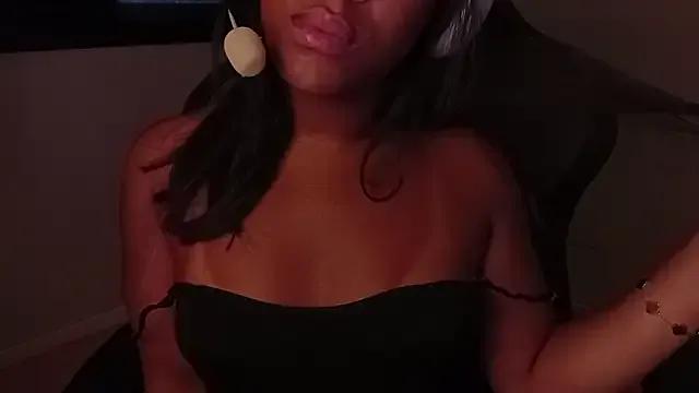 Cammydebora from StripChat