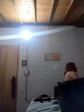 carlafox05 from StripChat is Freechat