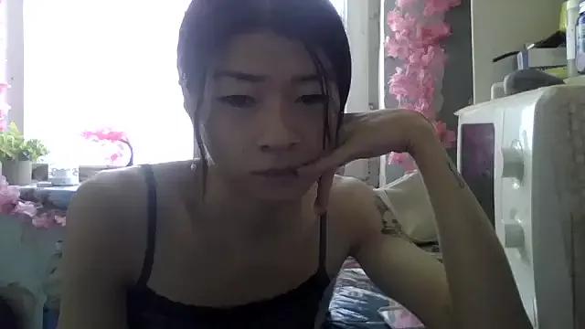 CarlyJoy from StripChat