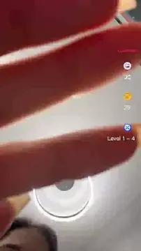 CarolaineMyers from StripChat is Freechat