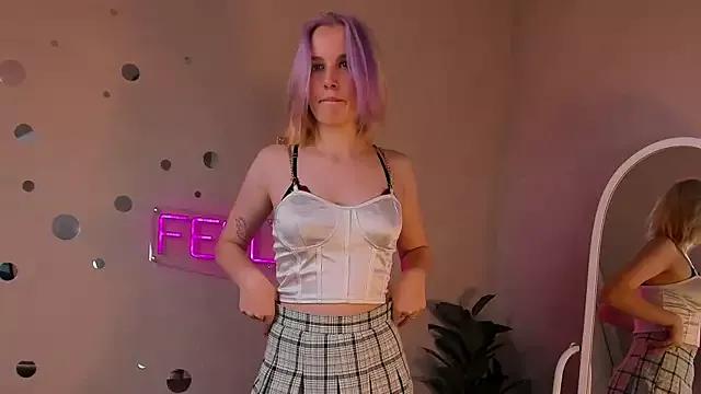 Carolin_Miller from StripChat is Freechat