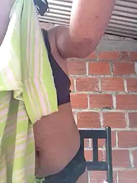 CarolineHans from StripChat is Freechat