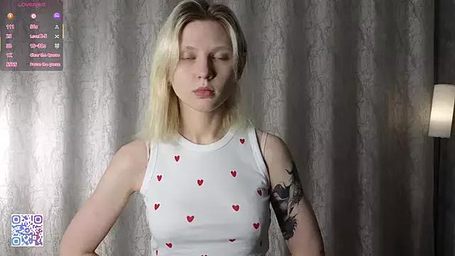 CassandraHillier from StripChat is Freechat