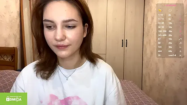 Freechat CatherineSaretto on StripChat