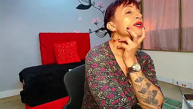 Charlotte__Gray from StripChat is Freechat