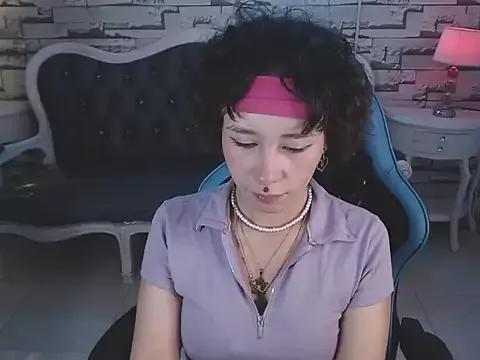 charlotte_morh_a from StripChat is Freechat