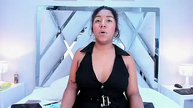 Chloe_Jewel_ from StripChat is Freechat