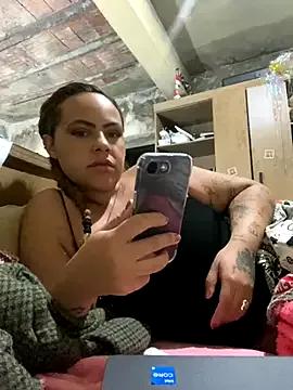Chloe_Leaozinho from StripChat