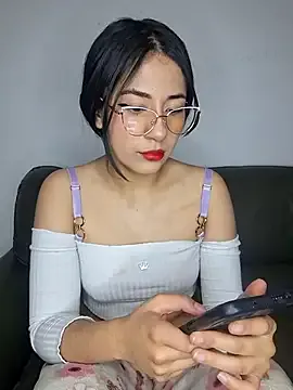 Private chloebrownn03 on StripChat