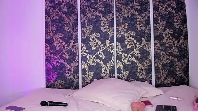 ChloeShade from StripChat is Freechat