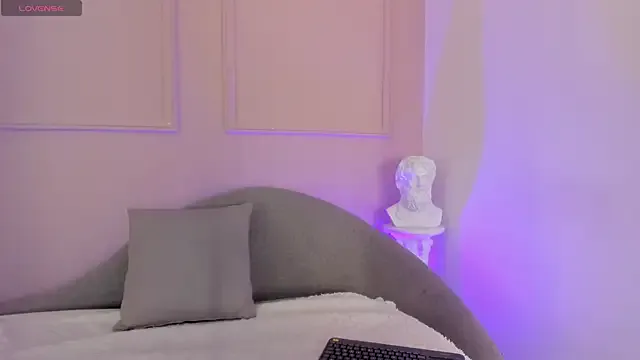 Freechat cleo_johnson on StripChat