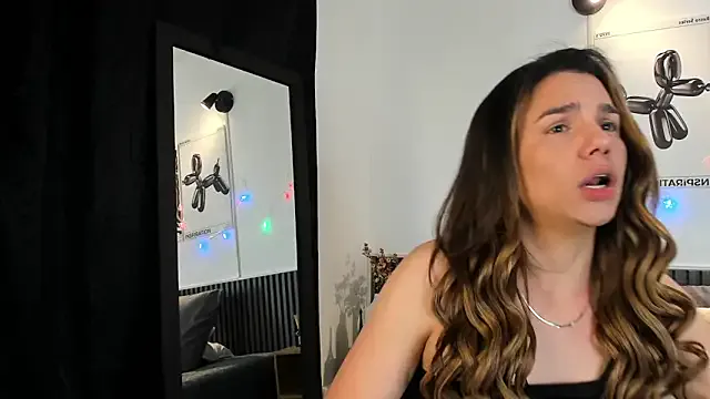 Freechat Cloe_Bonne on StripChat