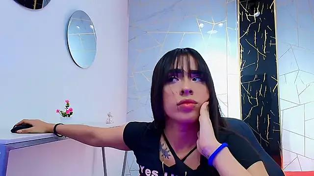 Cloeandtyfanny from StripChat is Freechat
