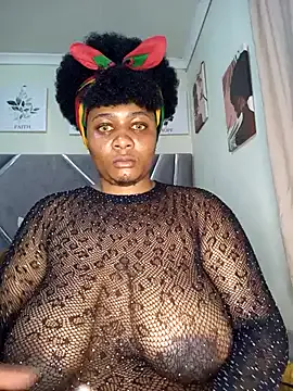 Freechat CocoBootyyy on StripChat