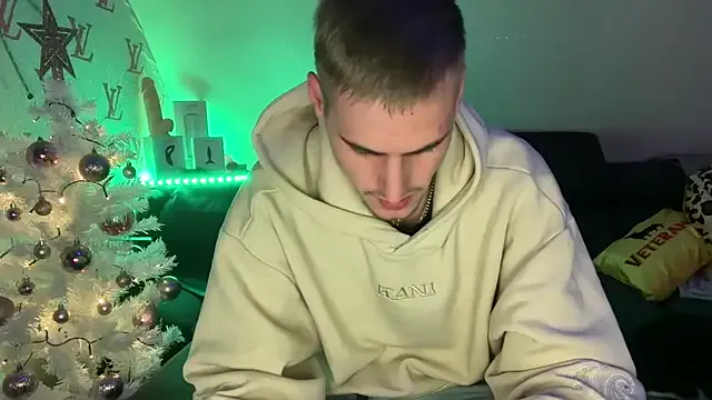 Freechat Cookieboy88 on StripChat