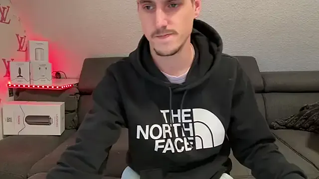 Freechat Cookieboy88 on StripChat