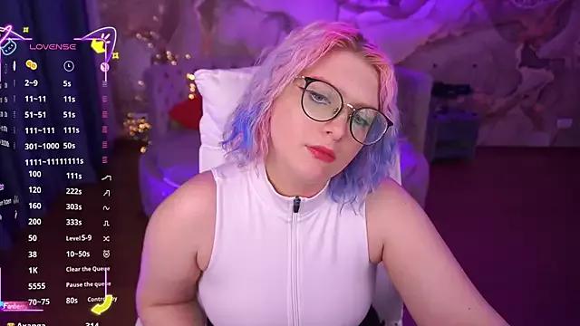 CoolTatis from StripChat