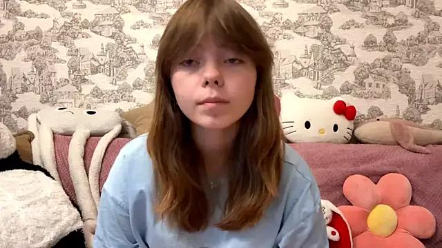 CoralinaEastoy from StripChat is Freechat