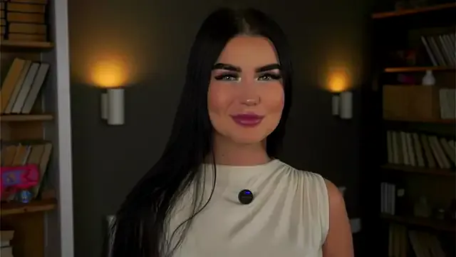 Freechat CoreenYorton on StripChat