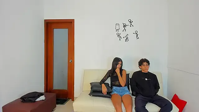 Group Crazy_porkys on StripChat