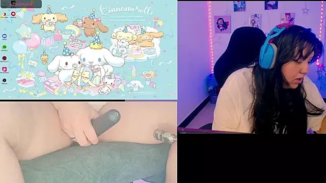 Crystal7u7 from StripChat