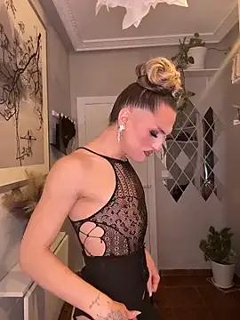 Crystal_________ from StripChat is Freechat
