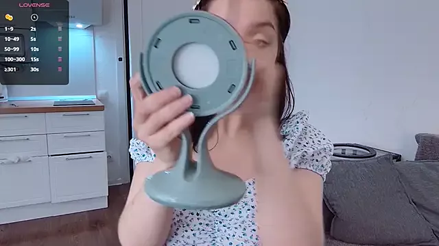 Freechat crystal_lilith on StripChat