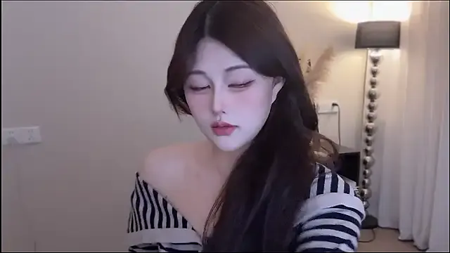 Freechat Cure-uuuuuuuu on StripChat