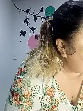 curvy_diva_ from StripChat is Freechat