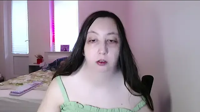 Freechat cute_and_hot on StripChat